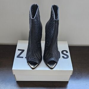 SCHUTZ Black Peep-Toe Heeled Boots